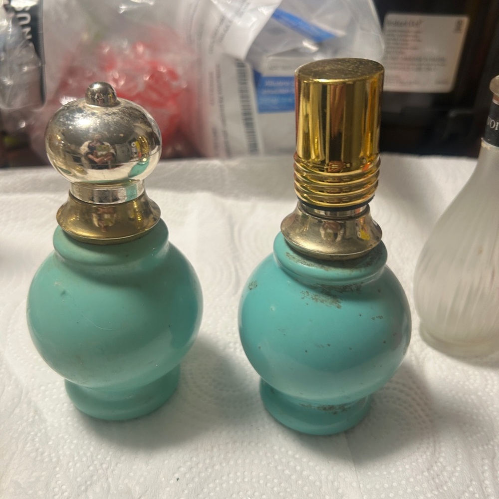 Vintage Avon Turquoise Perfume Bottle Set (2) Stopper + Atomizer – EMPTY - Picture 3 of 3